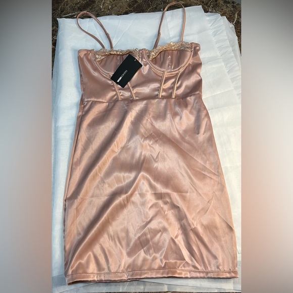 NWT Fashion Nova Blush Satin Slip Mini Dress Size L Romantic - Picture 4 of 5